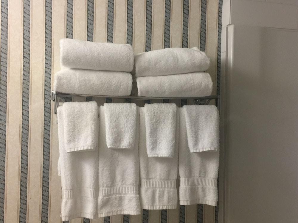 Comfort Inn & Suites University Calgary Zewnętrze zdjęcie