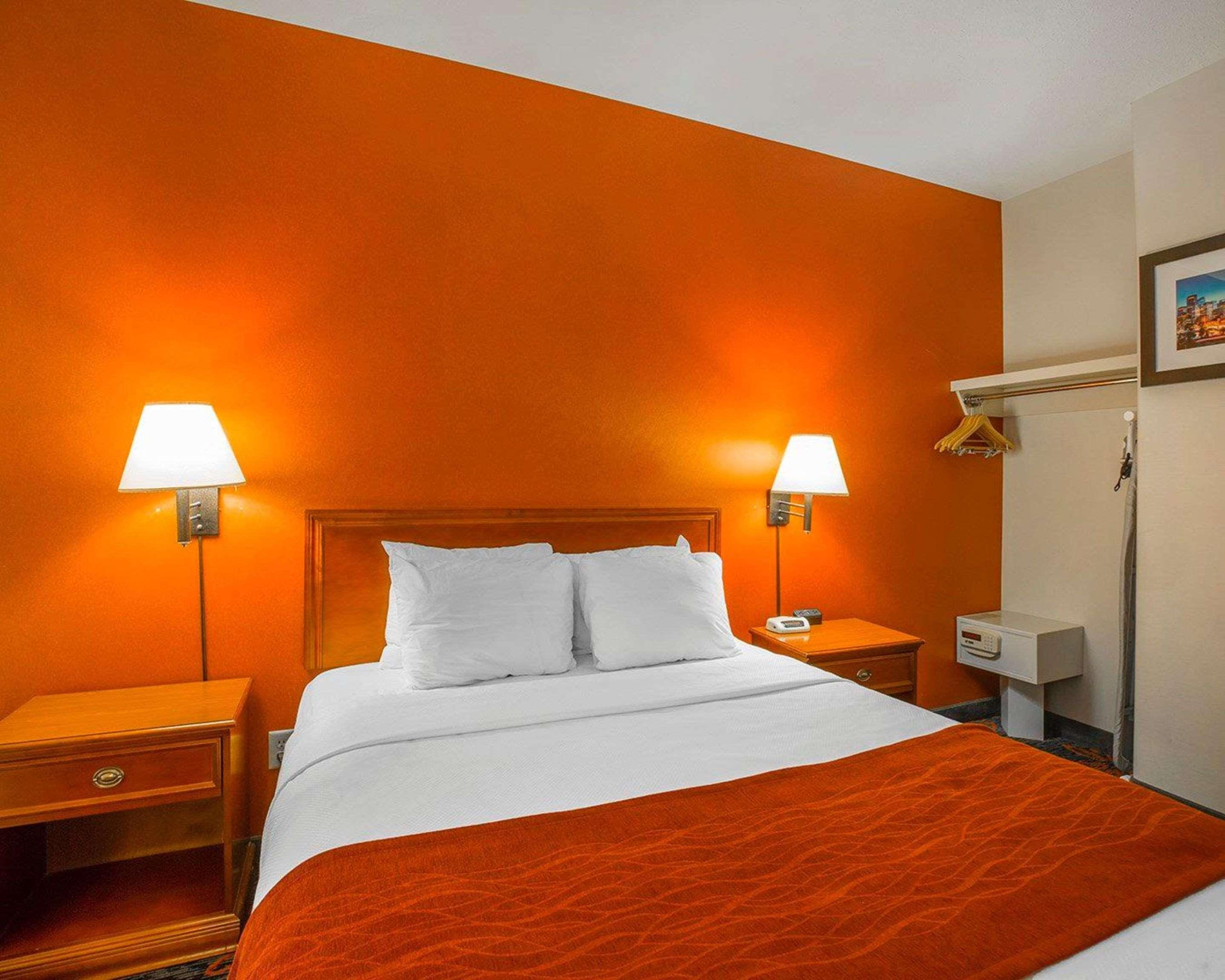 Comfort Inn & Suites University Calgary Zewnętrze zdjęcie