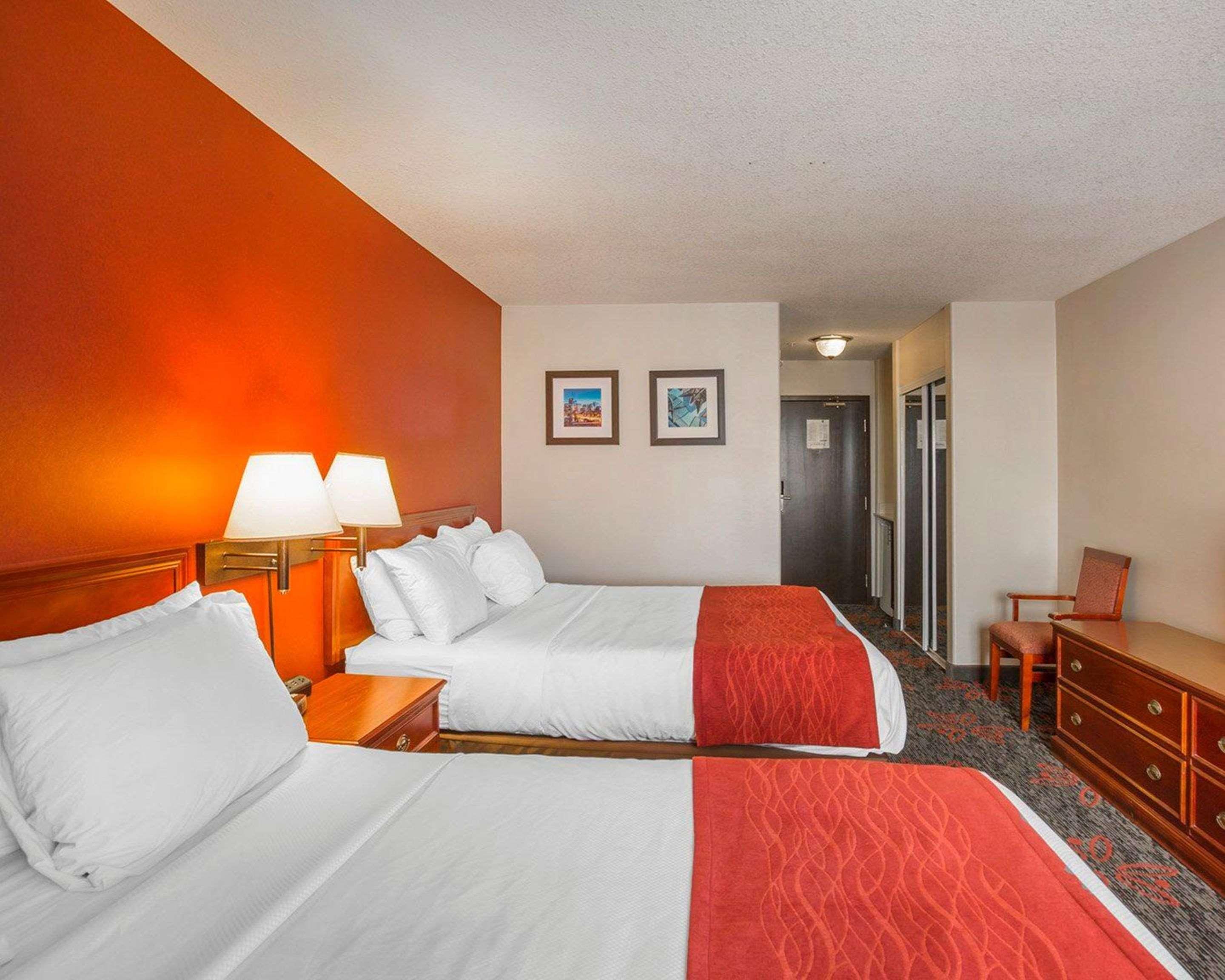 Comfort Inn & Suites University Calgary Zewnętrze zdjęcie