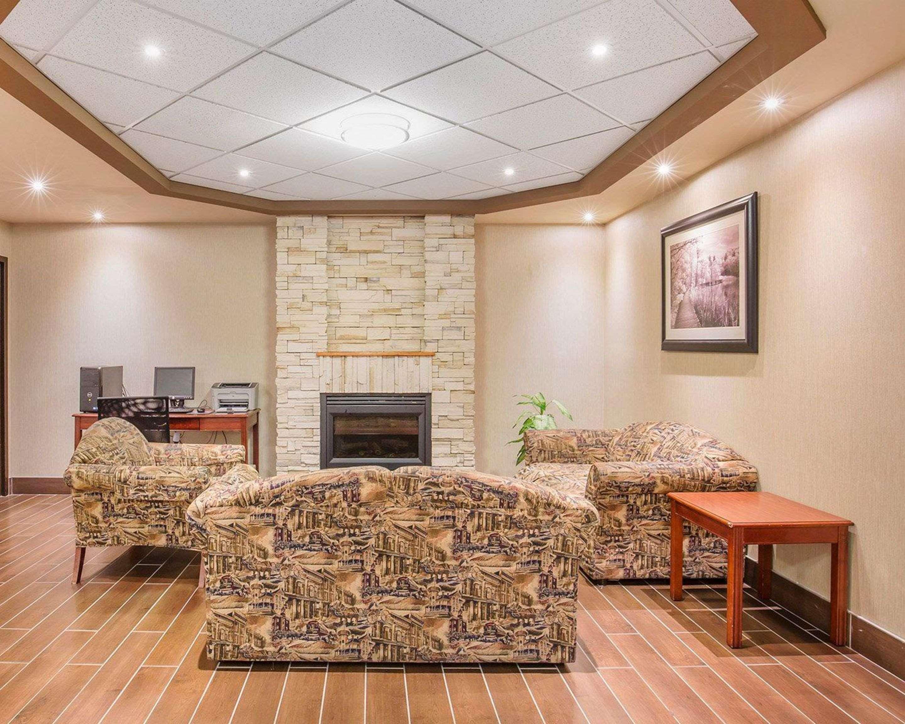 Comfort Inn & Suites University Calgary Zewnętrze zdjęcie