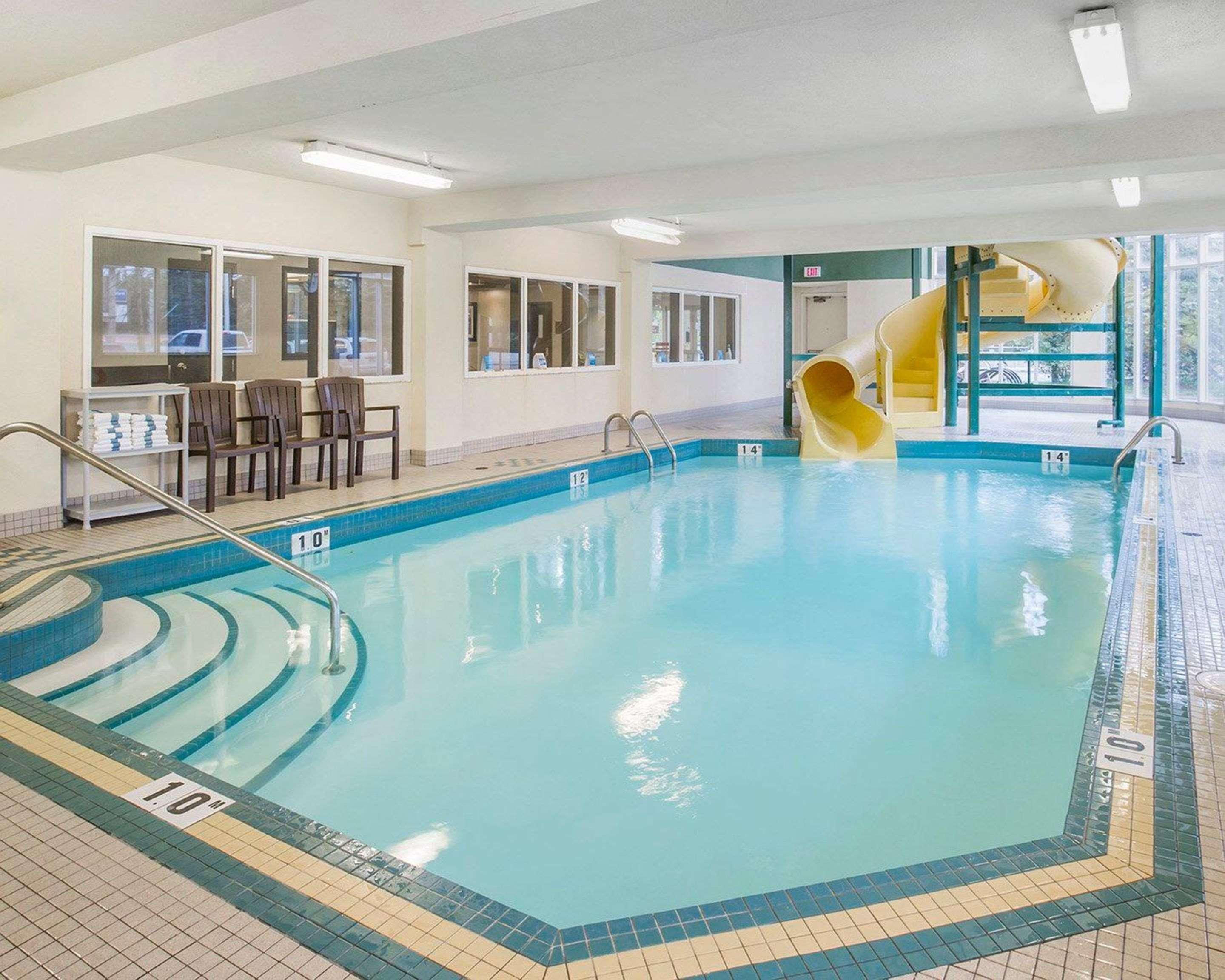 Comfort Inn & Suites University Calgary Zewnętrze zdjęcie