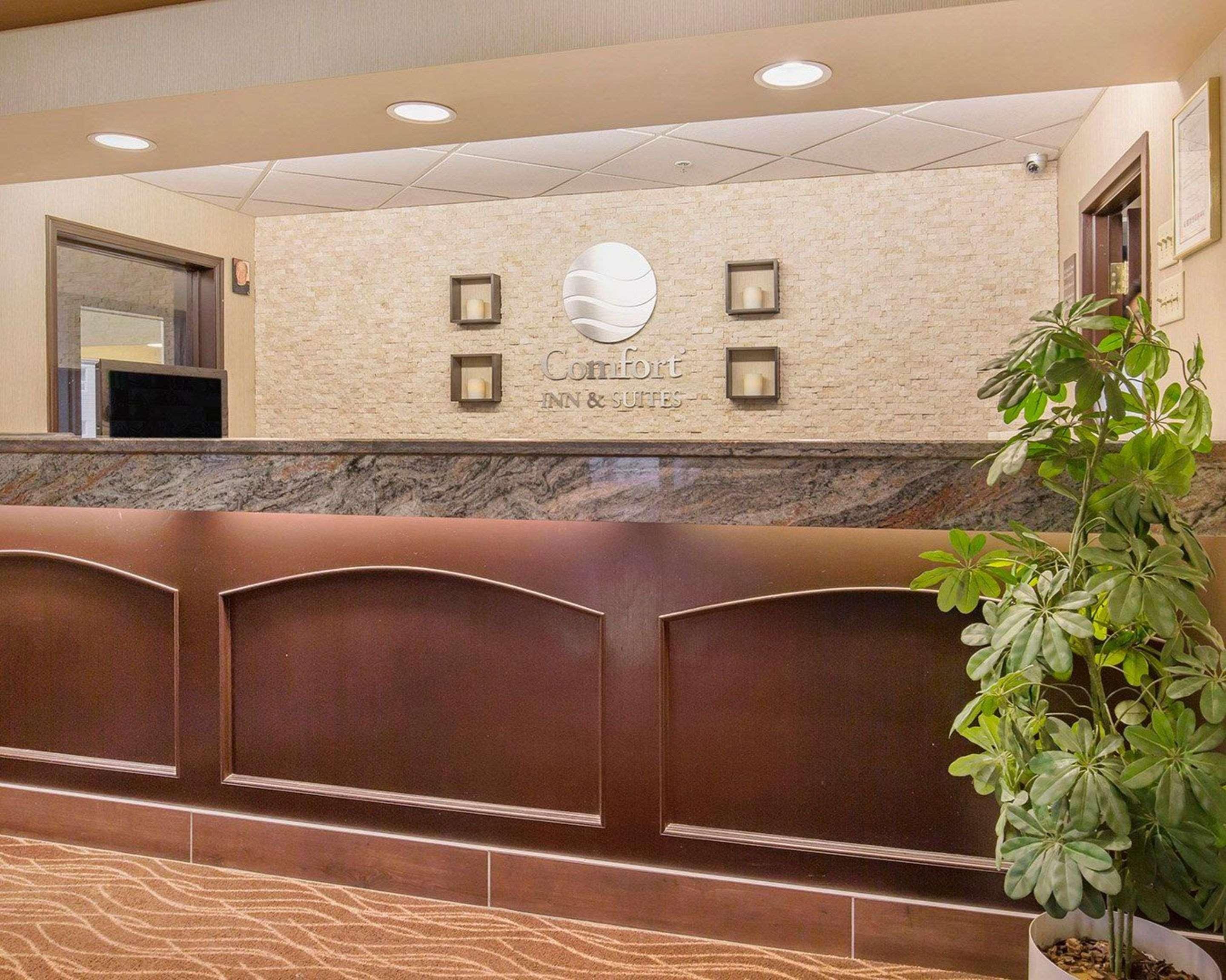 Comfort Inn & Suites University Calgary Zewnętrze zdjęcie