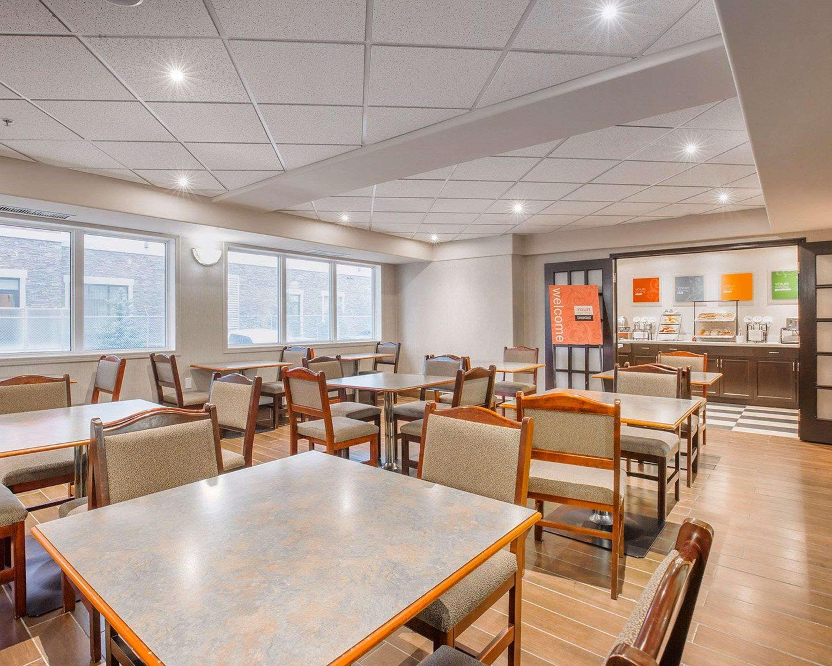 Comfort Inn & Suites University Calgary Zewnętrze zdjęcie