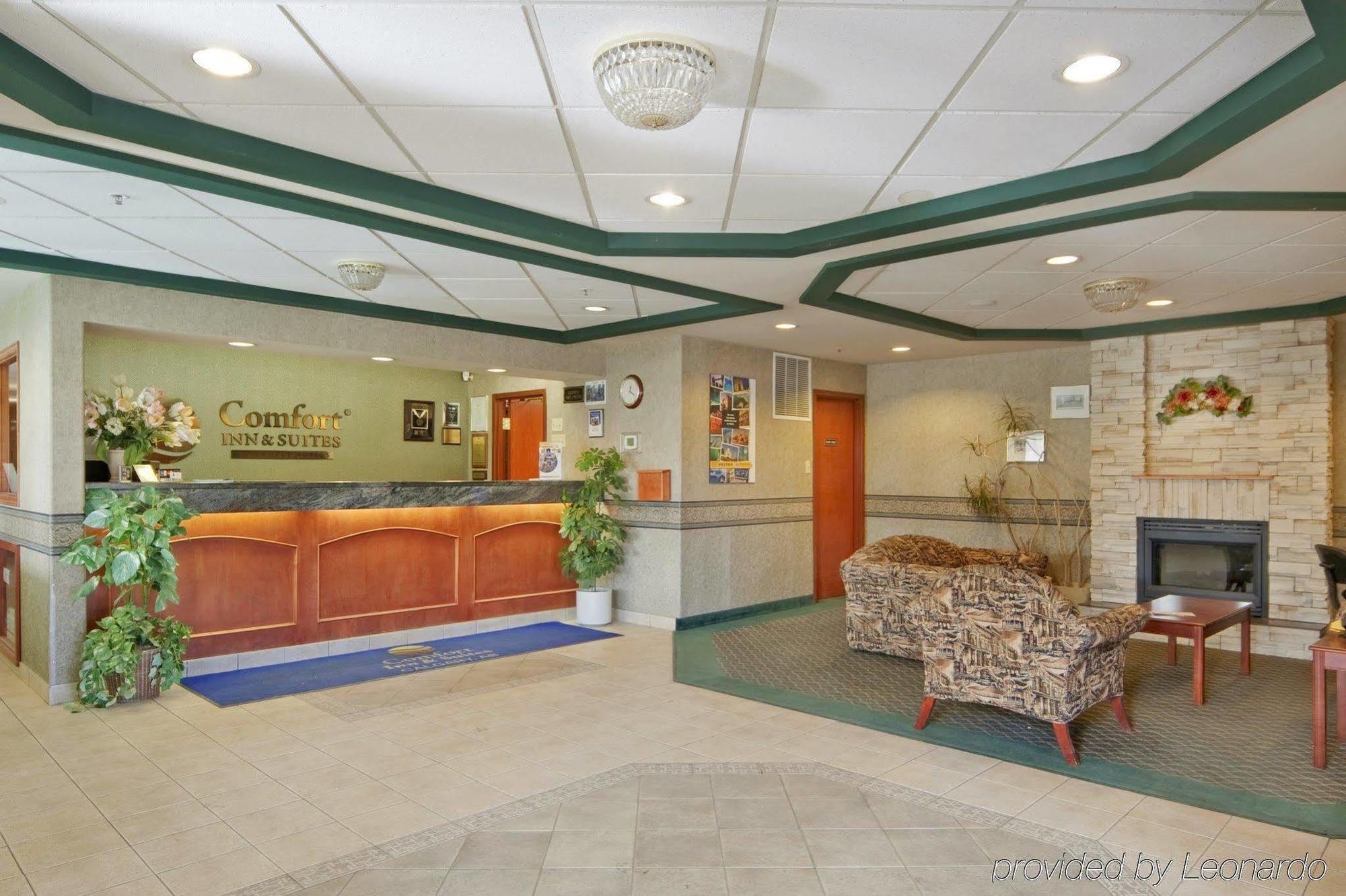 Comfort Inn & Suites University Calgary Zewnętrze zdjęcie