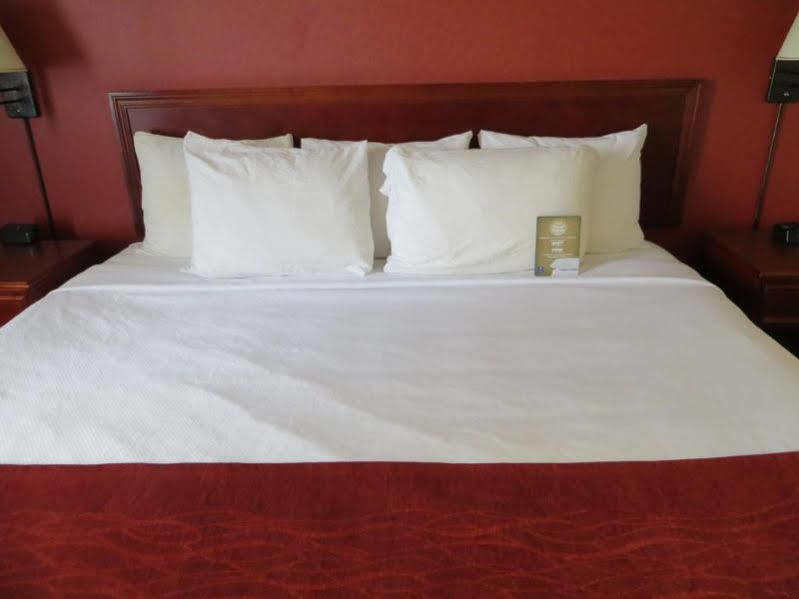 Comfort Inn & Suites University Calgary Zewnętrze zdjęcie